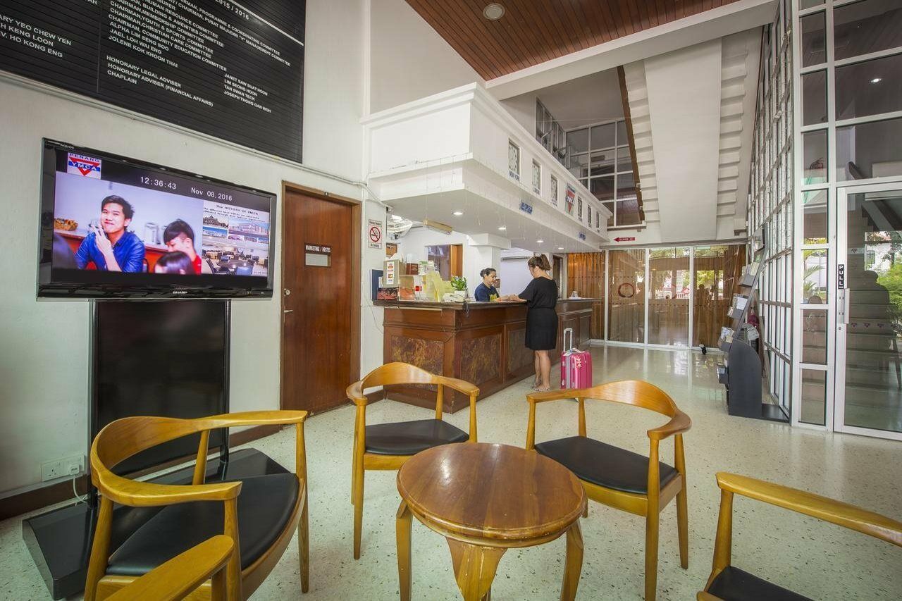 Хостел Ymca Penang Джорджтаун Экстерьер фото